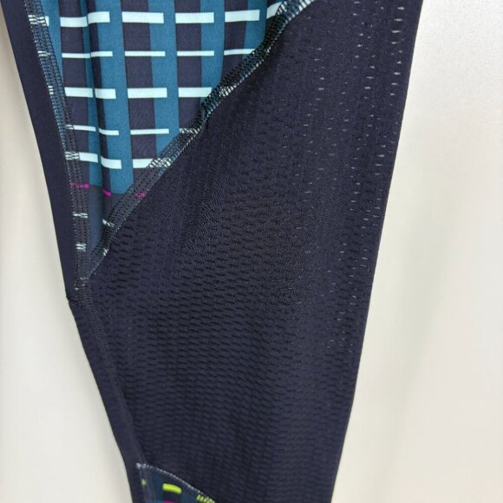 Athleta Small Timeless Contender Capris Leggings Zip Pockets Small Petite - Picture 9 of 11
